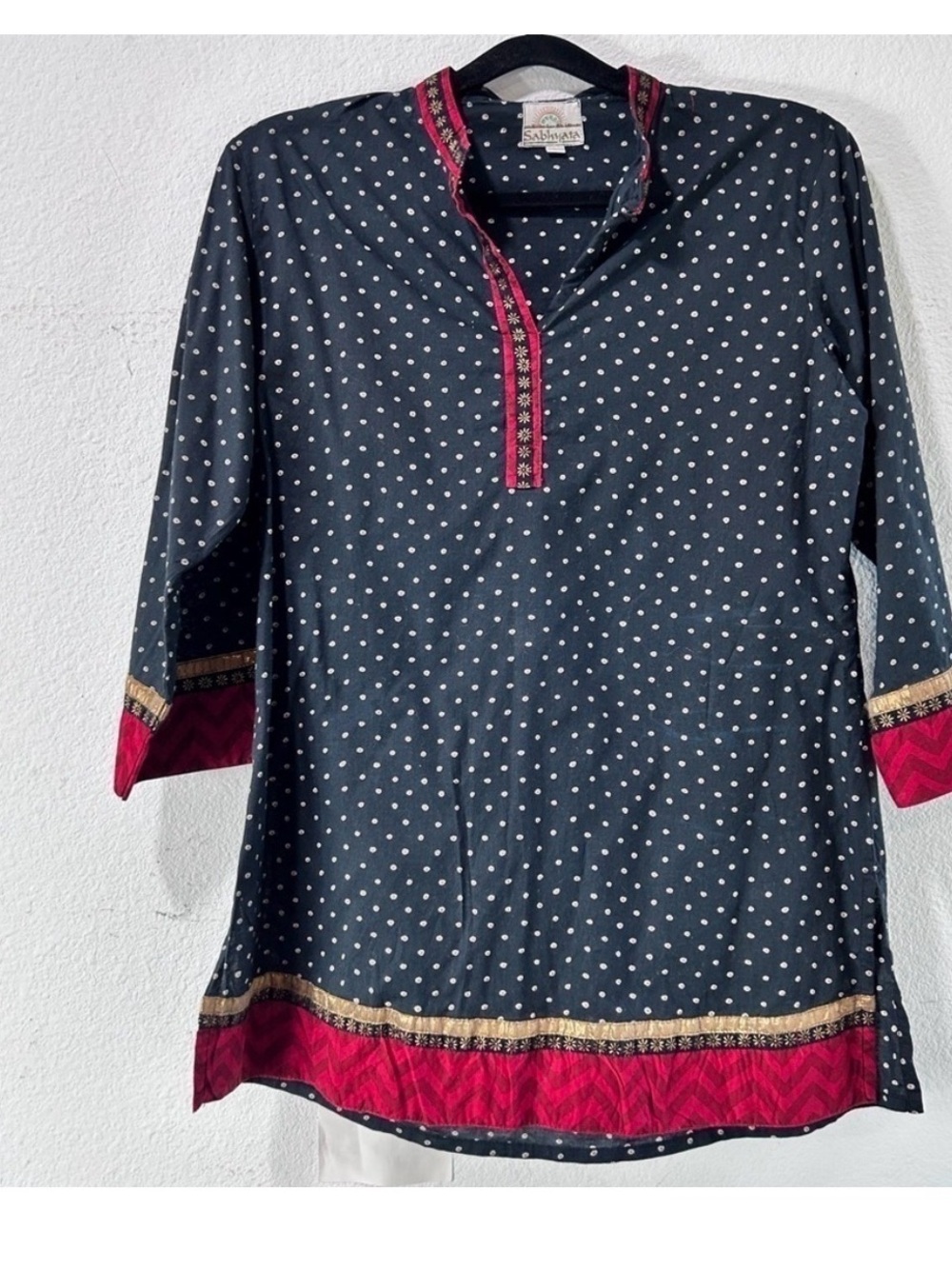 Sabhyata Navy Polka Dot Top with Pink Trim - Picture 3 of 15